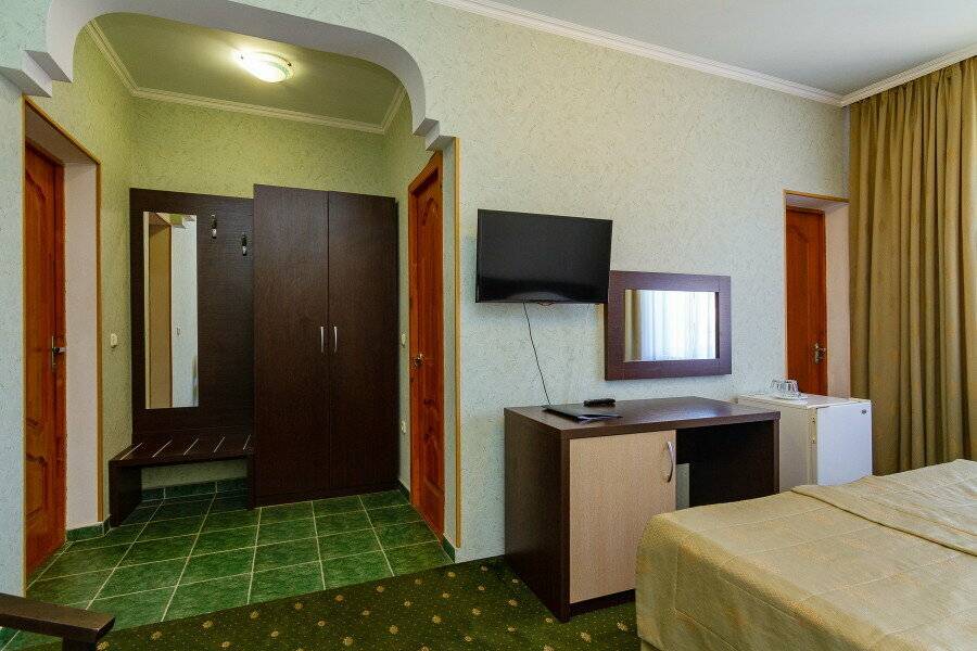 Улучшенный семейный номер